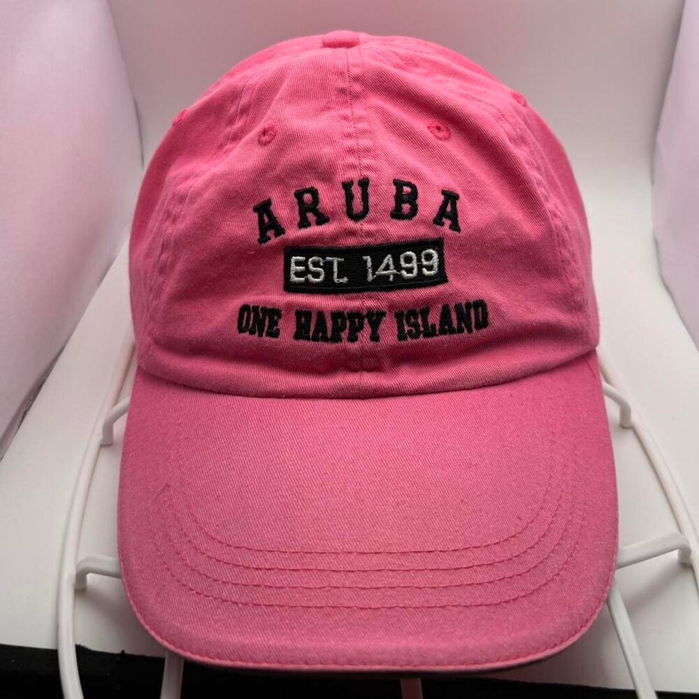 Pink aruba hat